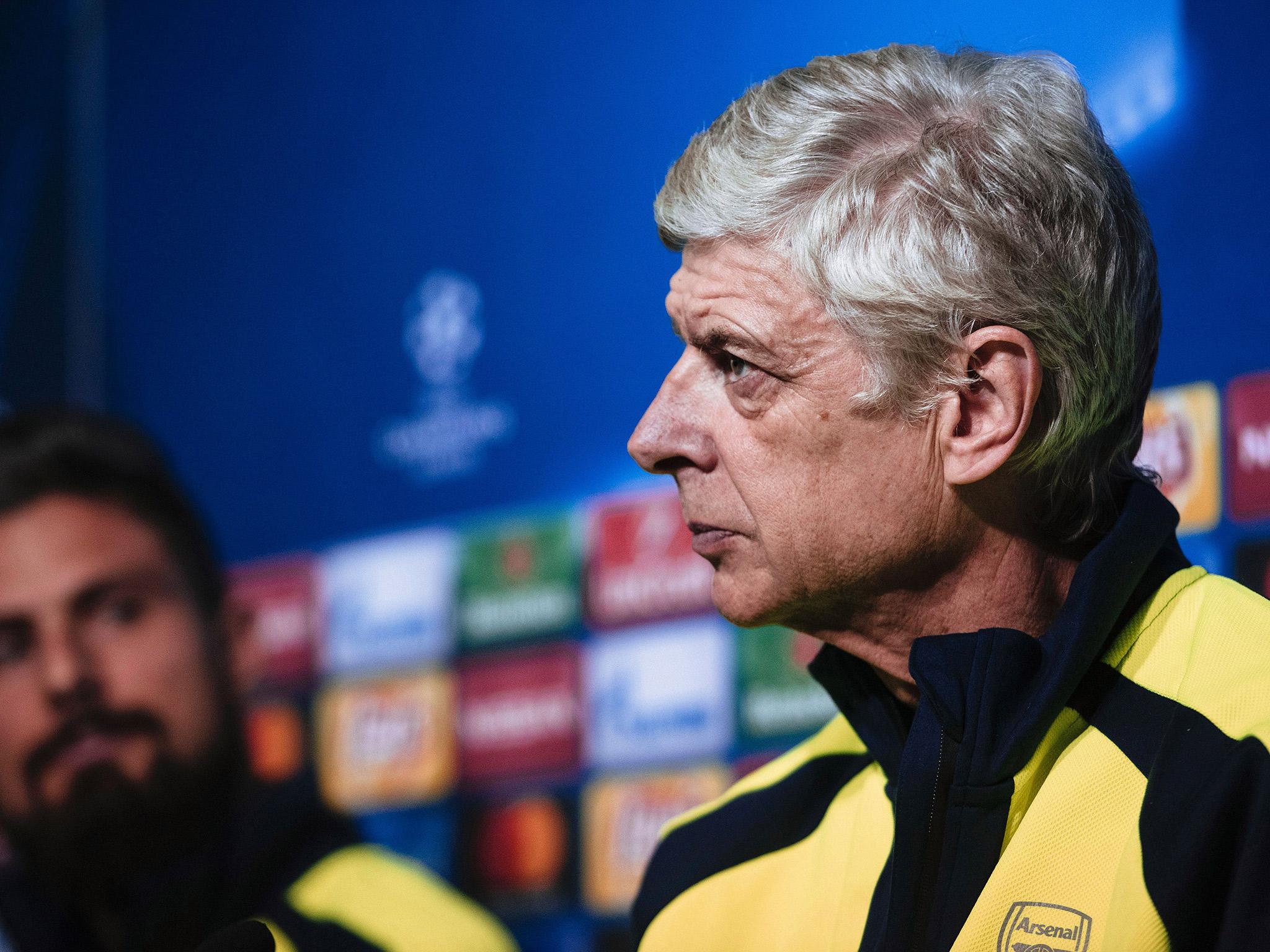 Arsene Wenger has set his sights on top spot in Arsenal's Champions League group
