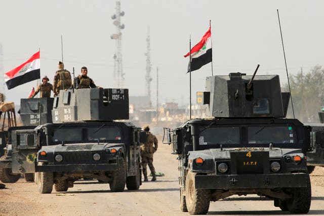 Iraqi Special Forces delayed their advance into east Mosul on Wednesday because high humidity and clouds made targeting from the air difficult