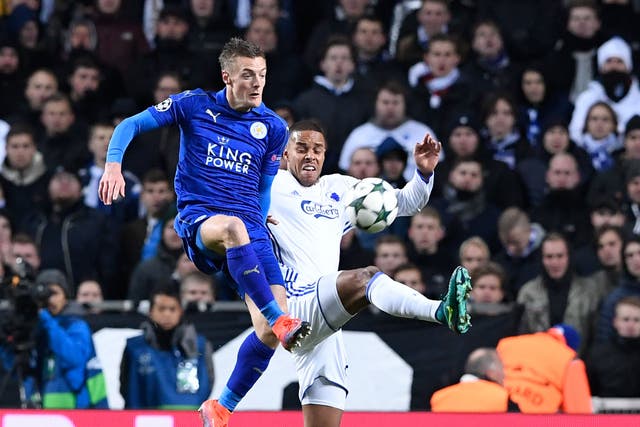 Leicester City's Jamie Vardy vies with FC Copenhagen's Danish defender Mathias Jorgensen
