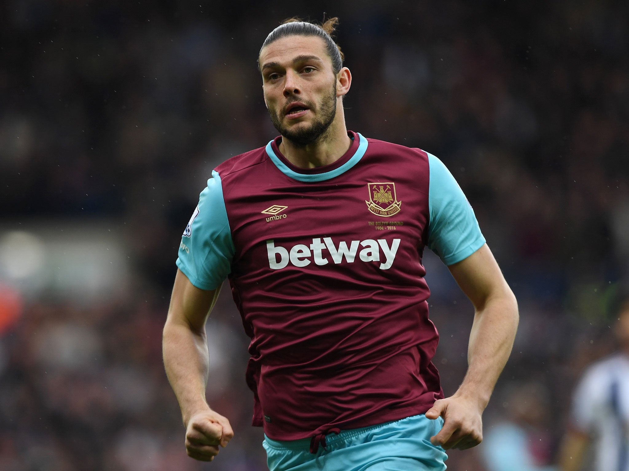 Armed motorcyclists attempted to rob the West Ham forward as he returned home from training