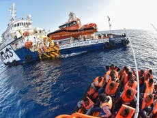 Hundreds of refugees drown in the Mediterranean Sea