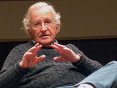 Noam Chomsky warns voters who wouldn't vote for Clinton to stop Trump