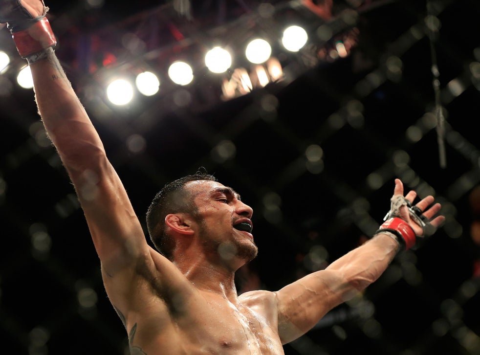UFC: Tony Ferguson defeats Rafael dos Anjos in Mexico City ...