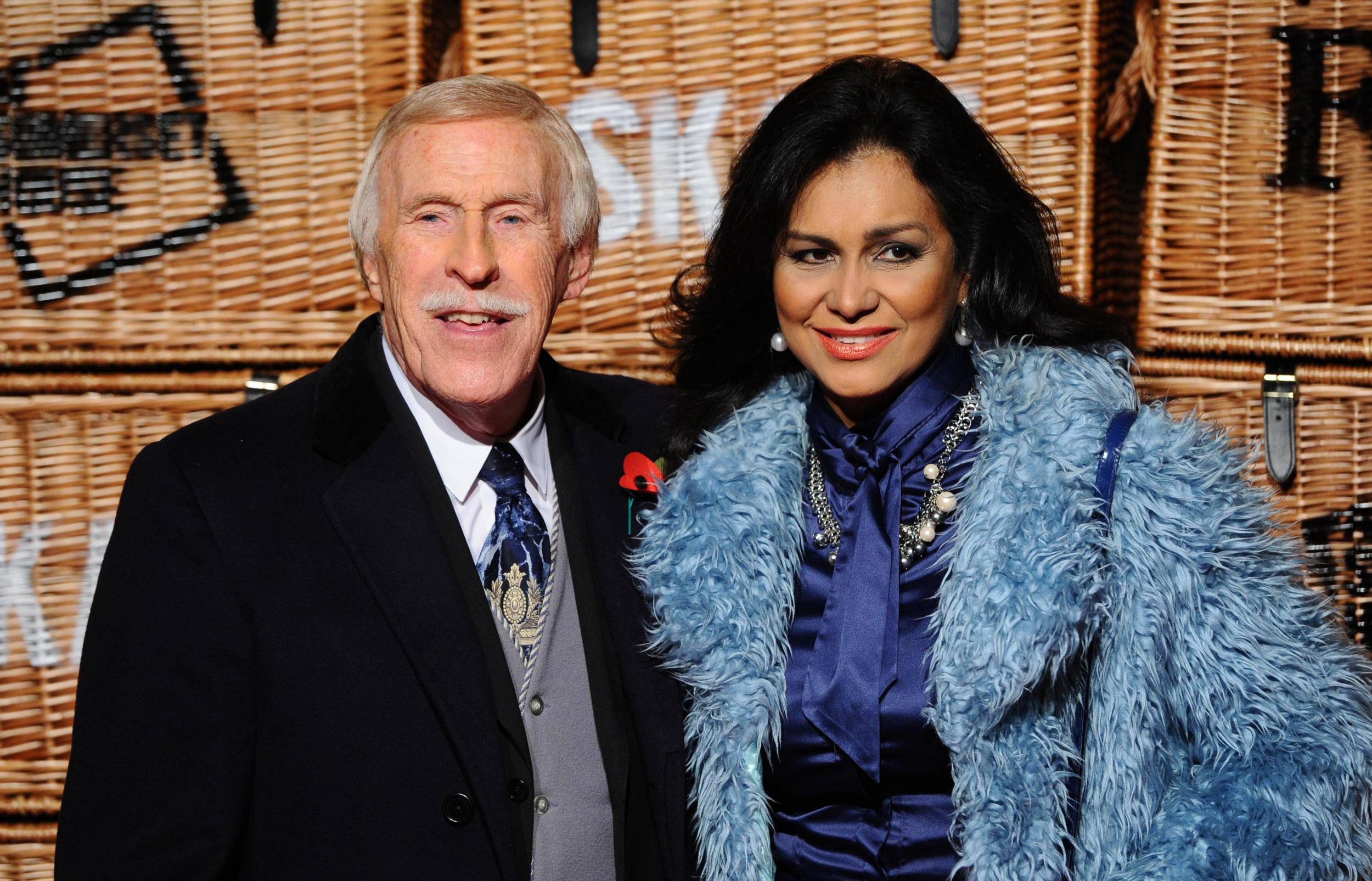 Bruce Forsyth Struggling To Move After Life Saving Surgery According To Wife The Independent