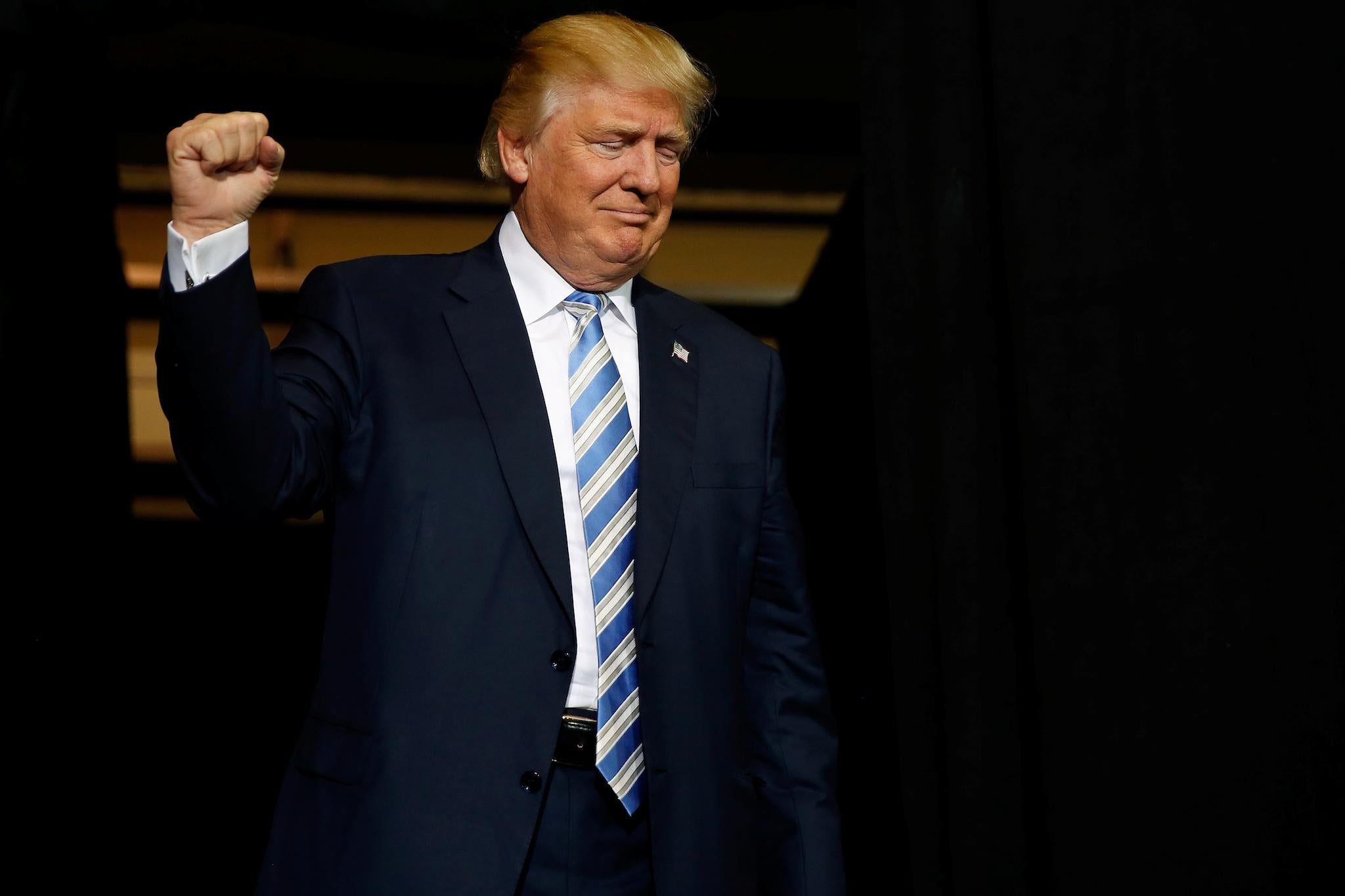 Republican presidential nominee Donald Trump attends a campaign rally in Sarasota, Florida, U.S. November 7, 2016
