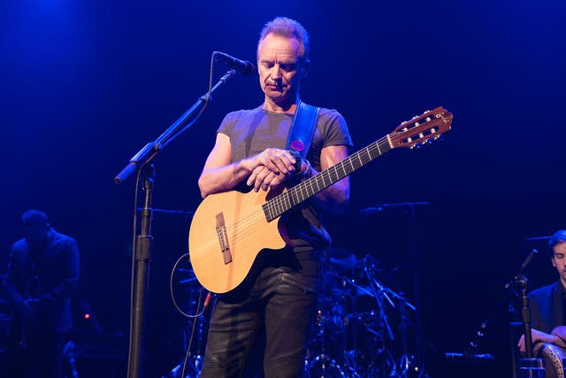 Sting holding a minute of silence in tribute to the victims of November 13 Paris attacks, on 12 November 2016