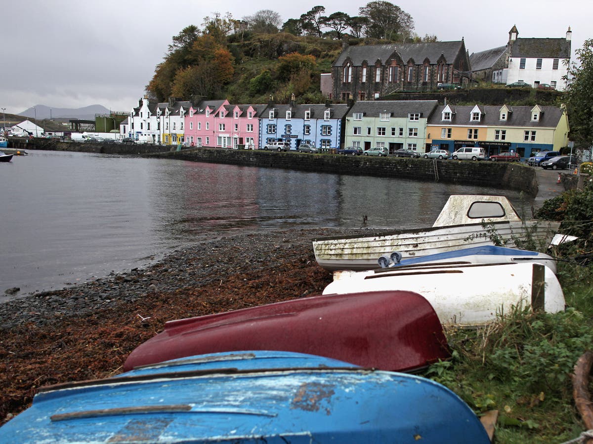 Joblessness soars in hard-hit tourism destinations during Covid