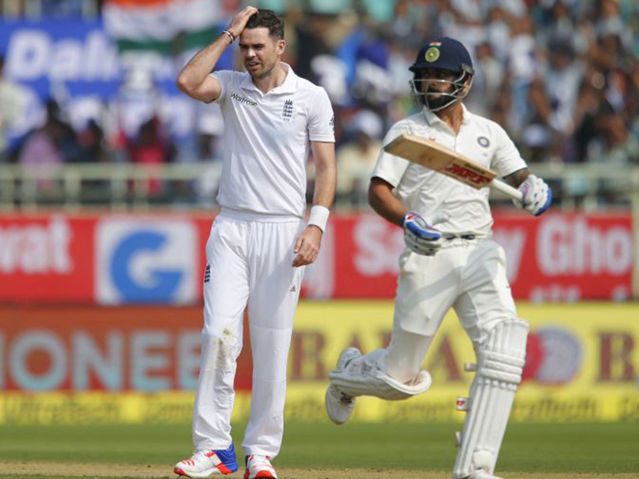 Virat Kohli frustrated Anderson as he helped India build their first innings score