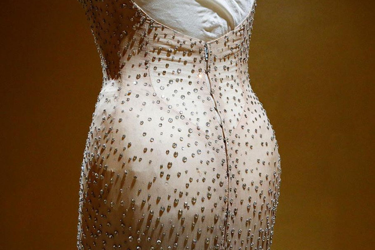 Marilyn Monroe's JFK 'happy birthday' dress sells for record $4.8m | The  Independent | The Independent