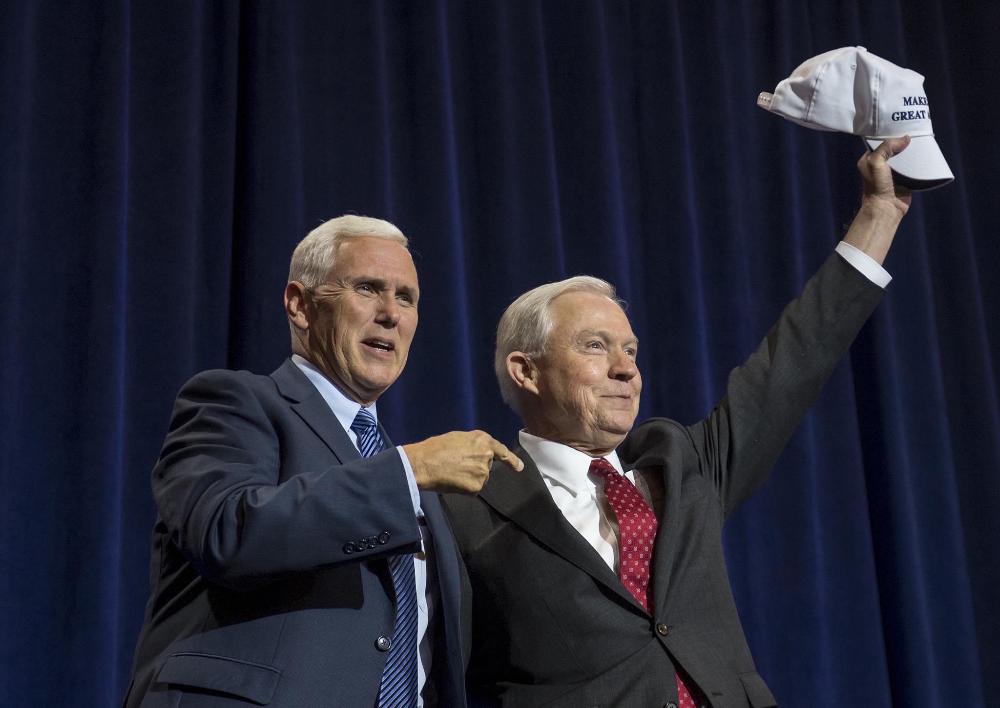 Mike Pence and Jeff Sessions during a campaign event for Donald Trump in Phoenix, Arizona 31 August, 2016