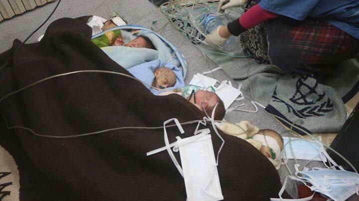 Babies taken out of incubators after a eastern Aleppo's children's hospital was bombed on 18 November