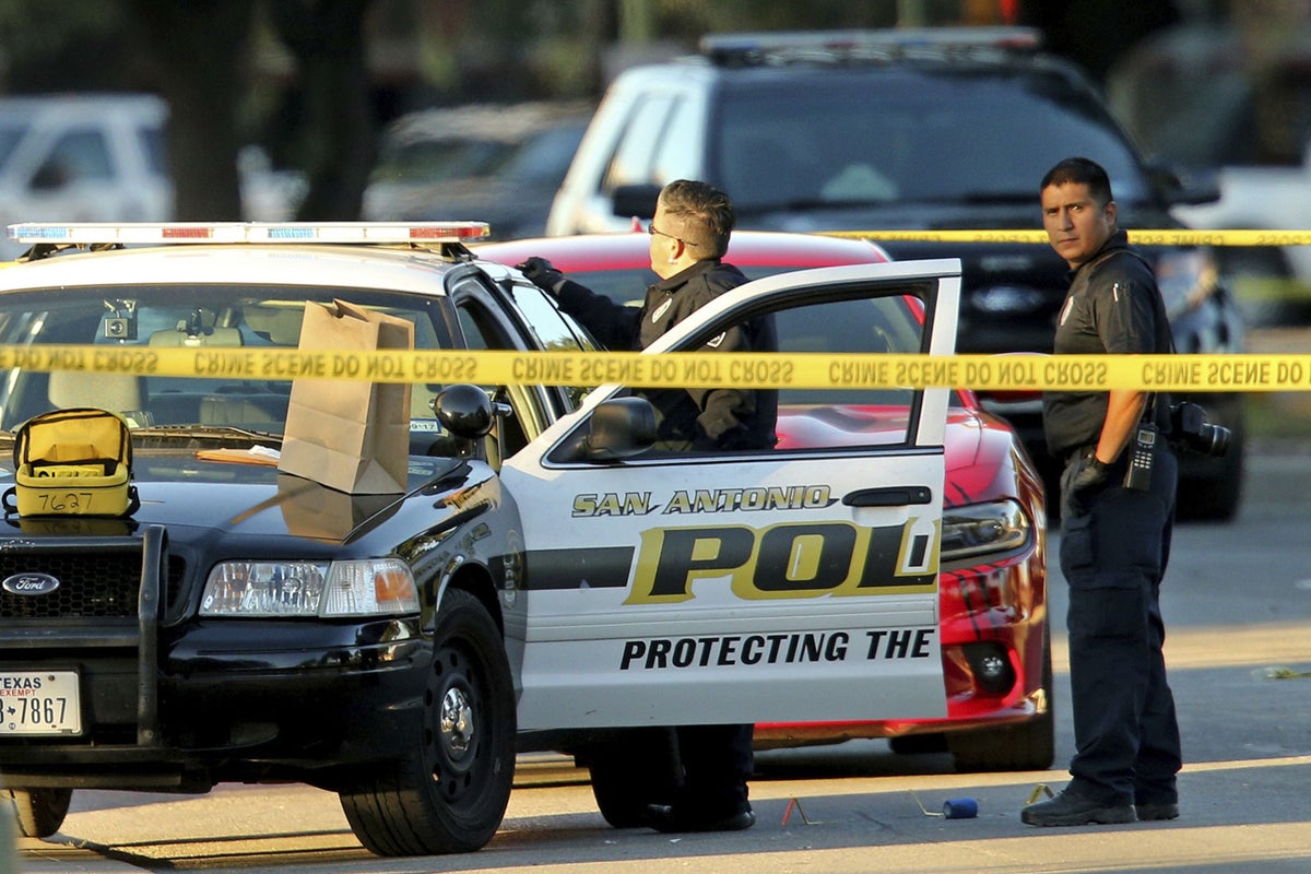 Texas police officer shot dead while writing traffic ticket | The ...
