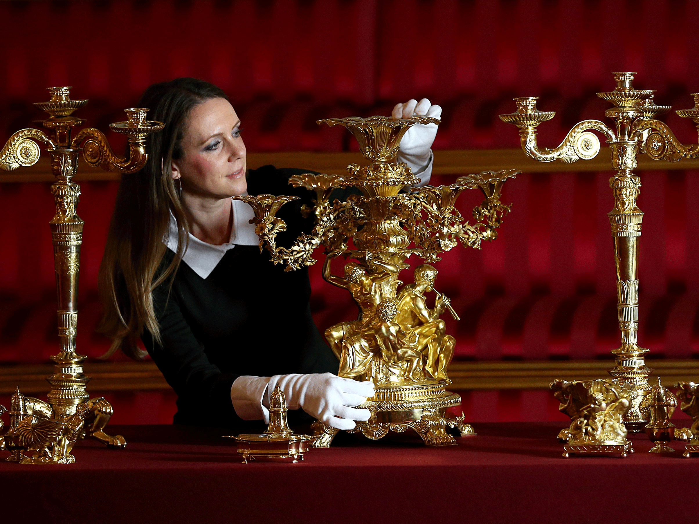Buckingham Palace: Petition calls on Royal Family to pay for £369m refit | The Independent