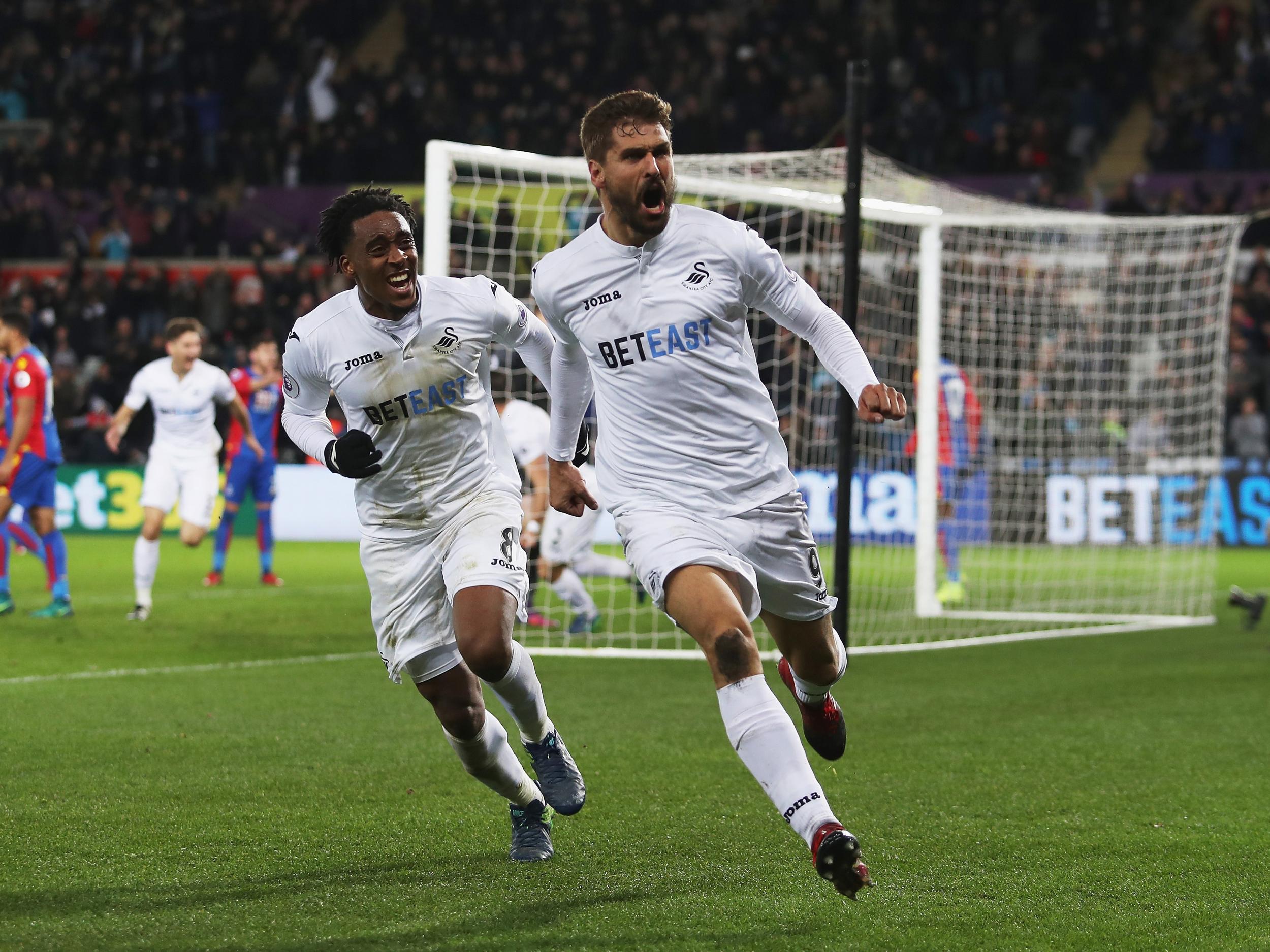 Llorente scored twice in injury time to give Swansea the win