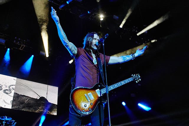 Myles Kennedy of Alter Bridge performs at The O2 Arena, 24th November 2016