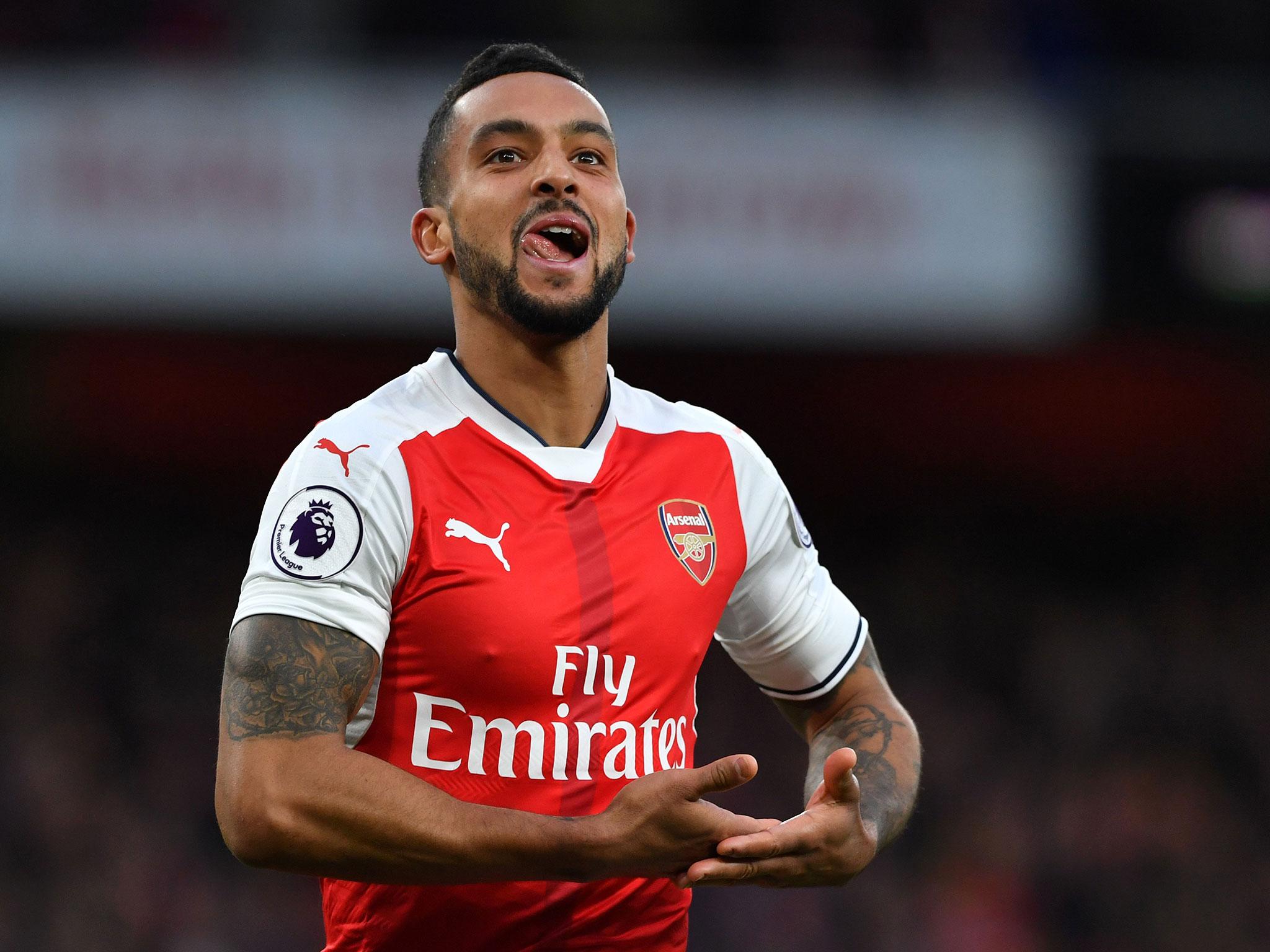 Arsenal news: Theo Walcott targets 10 goals by Christmas - and a coffee