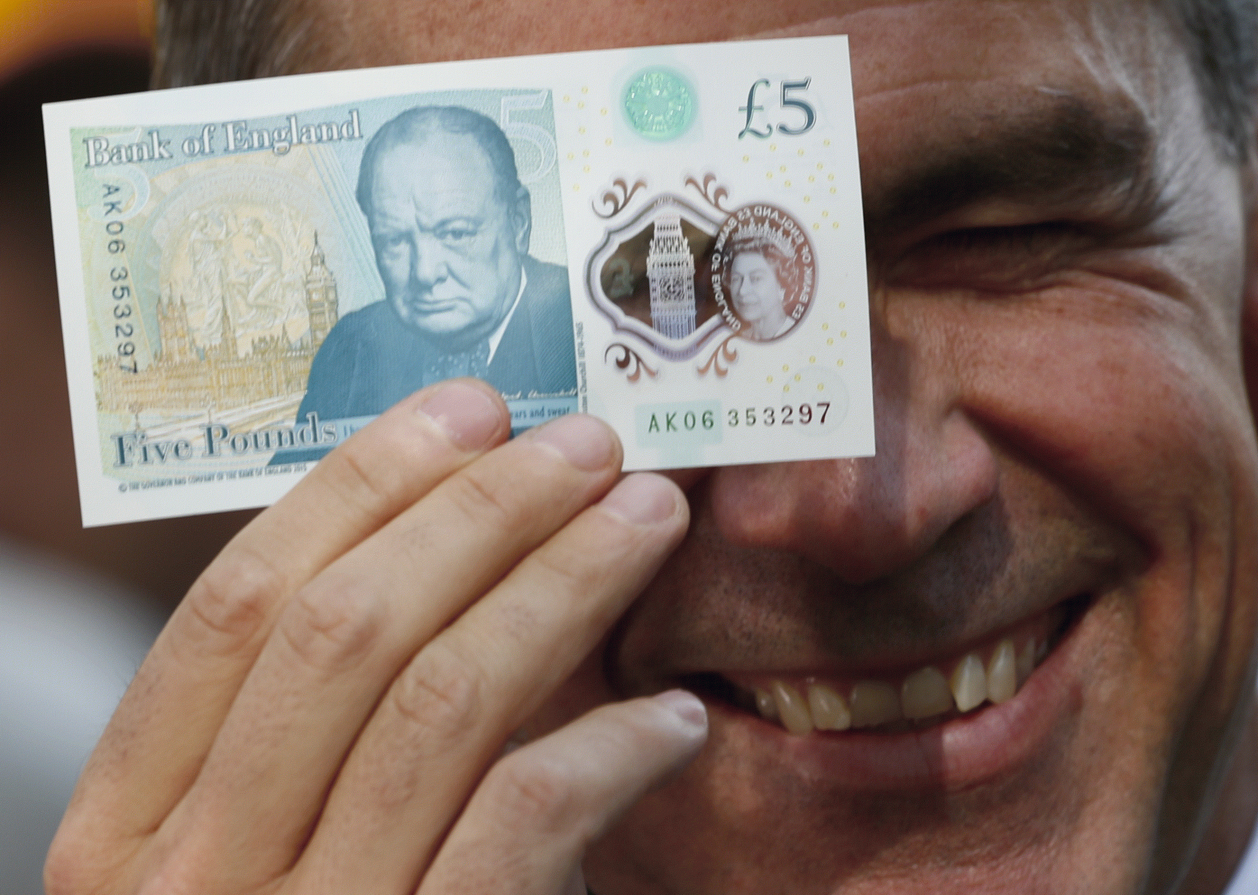There is a global banknote beauty pageant, new £5 is a finalist