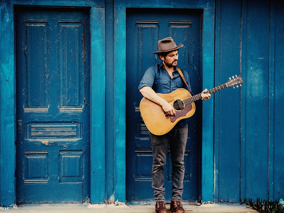 https://static.independent.co.uk/s3fs-public/thumbnails/image/2016/11/29/14/gregory-isakov-1.jpg?width=1200