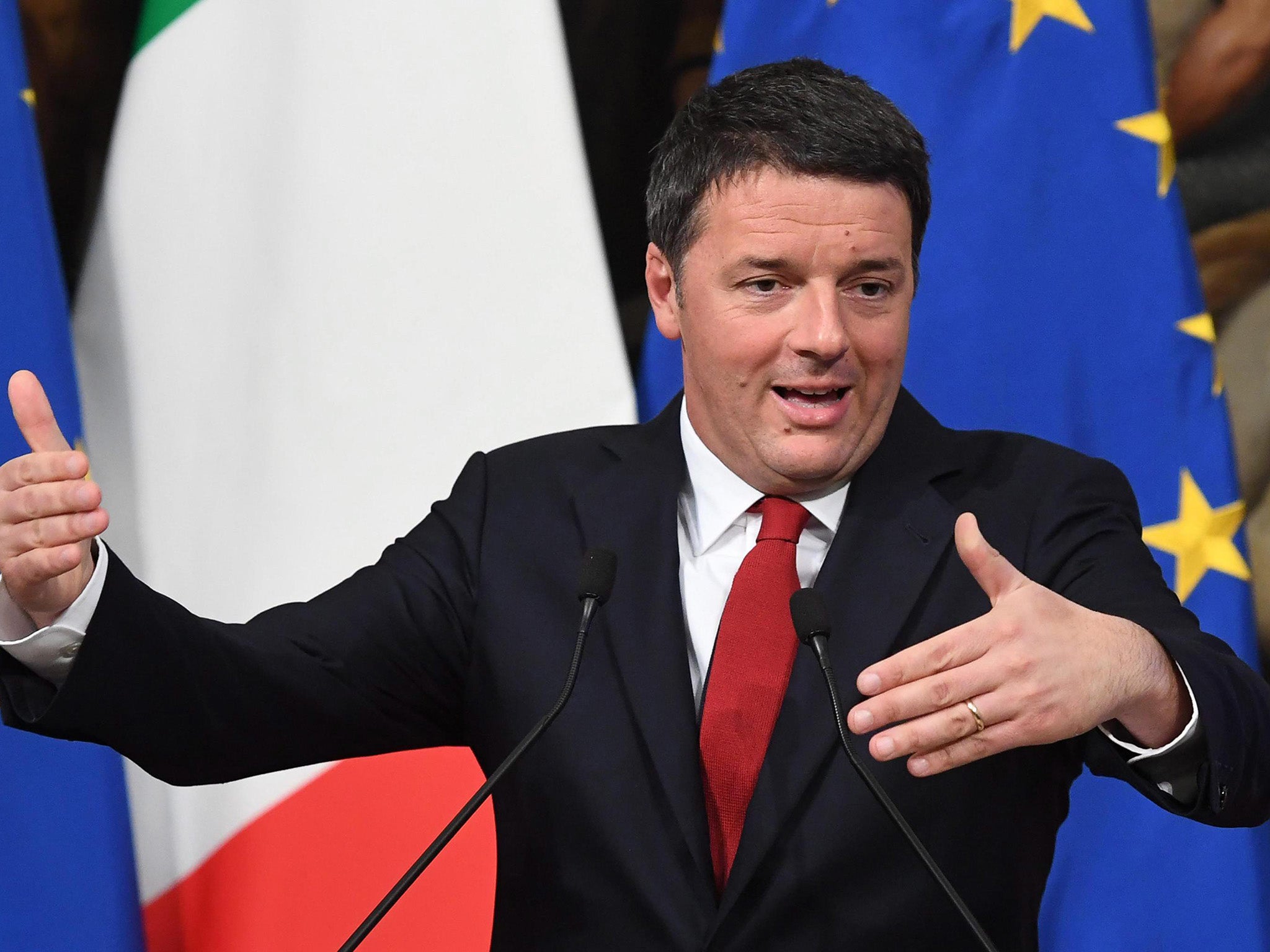 Matteo Renzi is expected to resign if his reforms are rejected in Italy's referendum