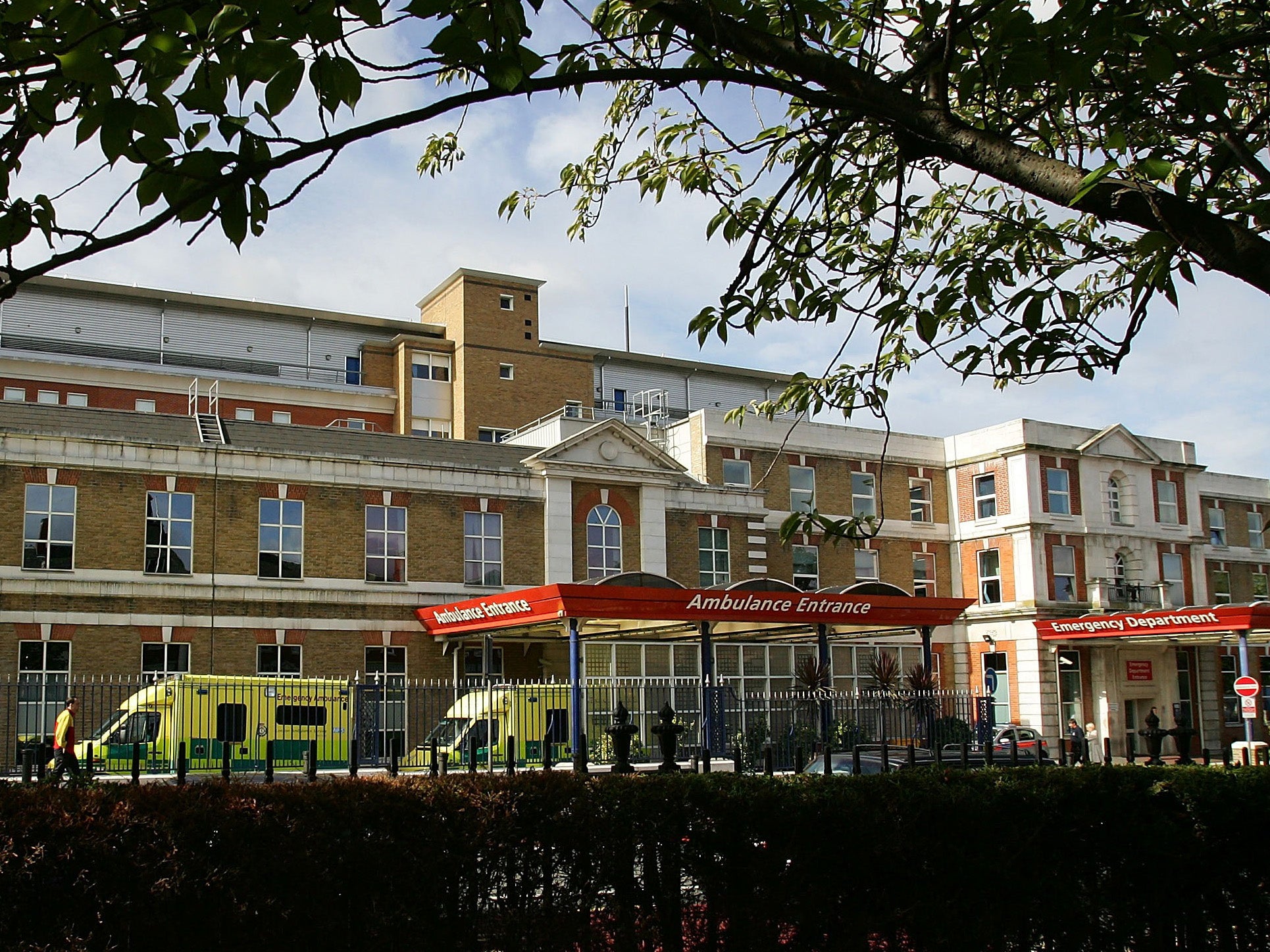 King's College Hospital has closed its new critical care unit after a fire inspection