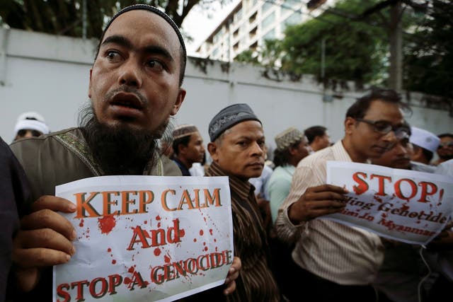 Muslims protest against what they say is Burma's crackdown on ethnic Rohingya Muslims