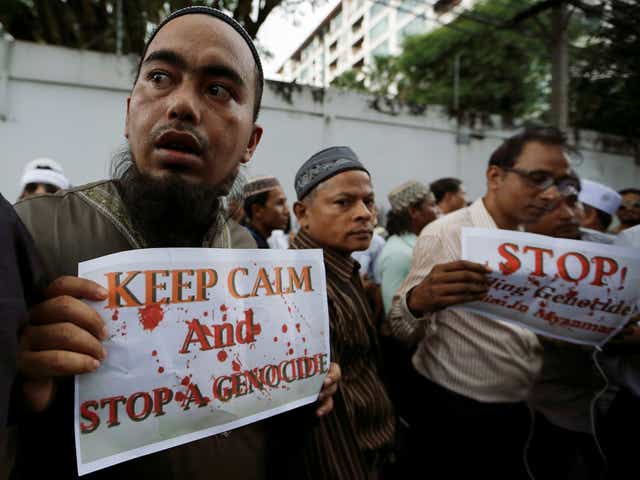 Muslims protest against what they say is Burma's crackdown on ethnic Rohingya Muslims