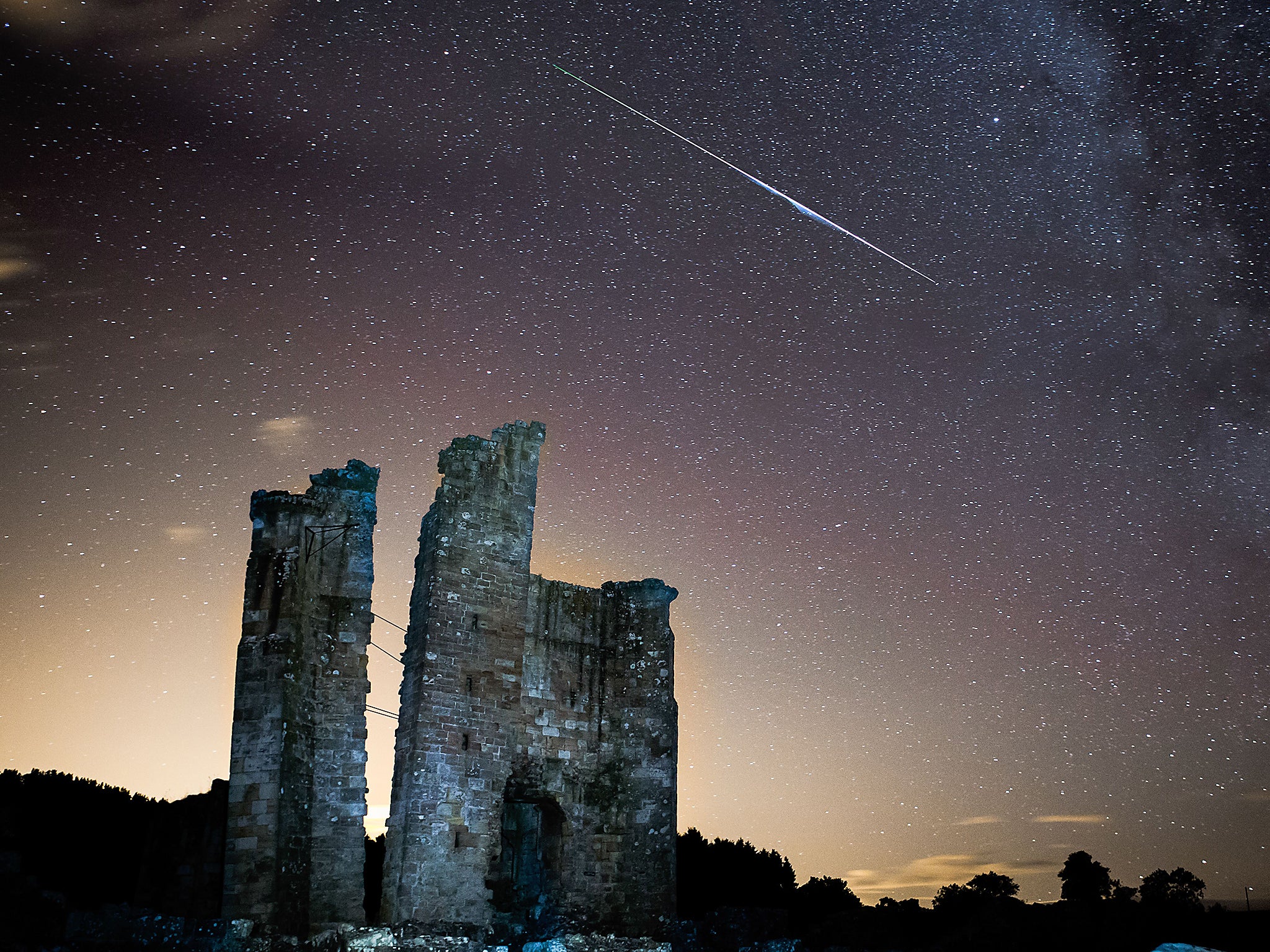 Astronomers says Brits' best chance of spotting meteor shower is in rural areas with minimal light pollution