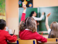 School bans pupils from raising hands in class