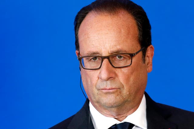 Mr Hollande says the US President is putting an 'unacceptable' strain on what Europe 'should or should not be'