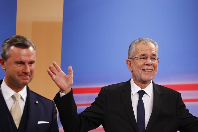 Austrian presidential candidate Alexander Van der Bellen, right, and his rival Norbert Hofer
