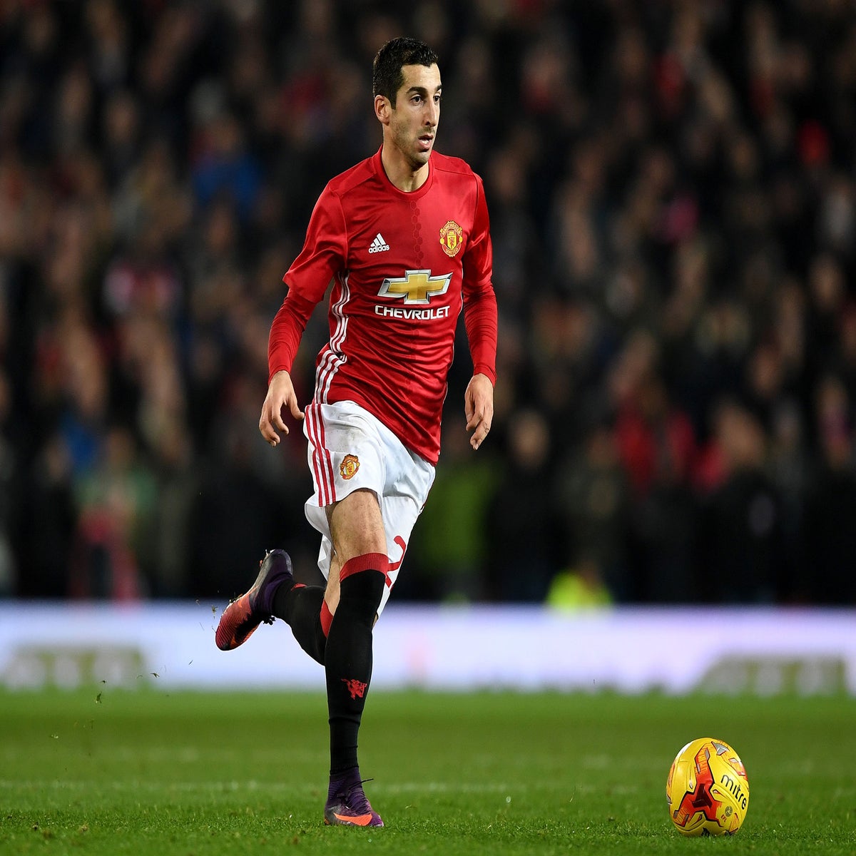 Jose Mourinho apologises to Henrikh Mkhitaryan as January move for  Manchester United outcast looms, The Independent
