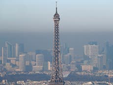 Paris makes all public transport free in battle against air pollution