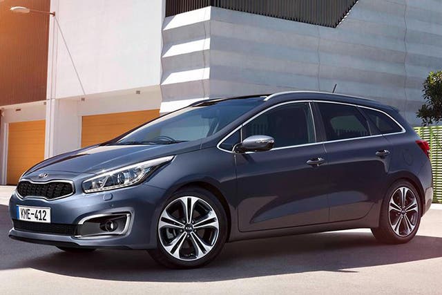 If you covered the badge on the steering wheel, few would be able to tell the Kia cee’d Sportswagon apart from its more well-known competition