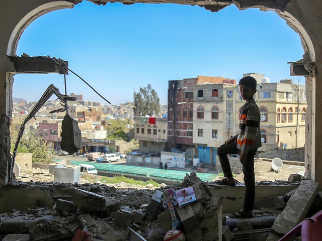 The destruction of a bombing in the southern city of Taiz last year. The UN estimates that more than two thirds of Yemenis are in need of humanitarian aid