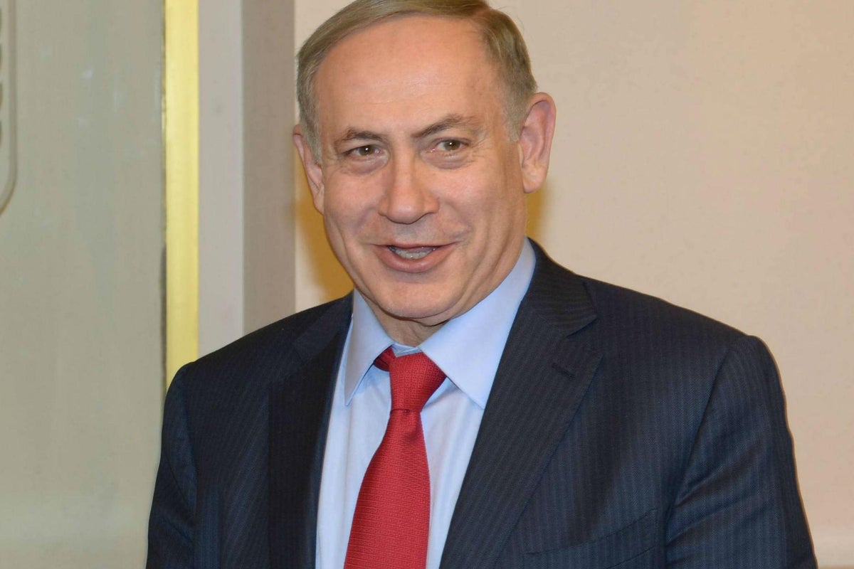 Israel's Benjamin Netanyahu makes historic visit to two Muslim ...