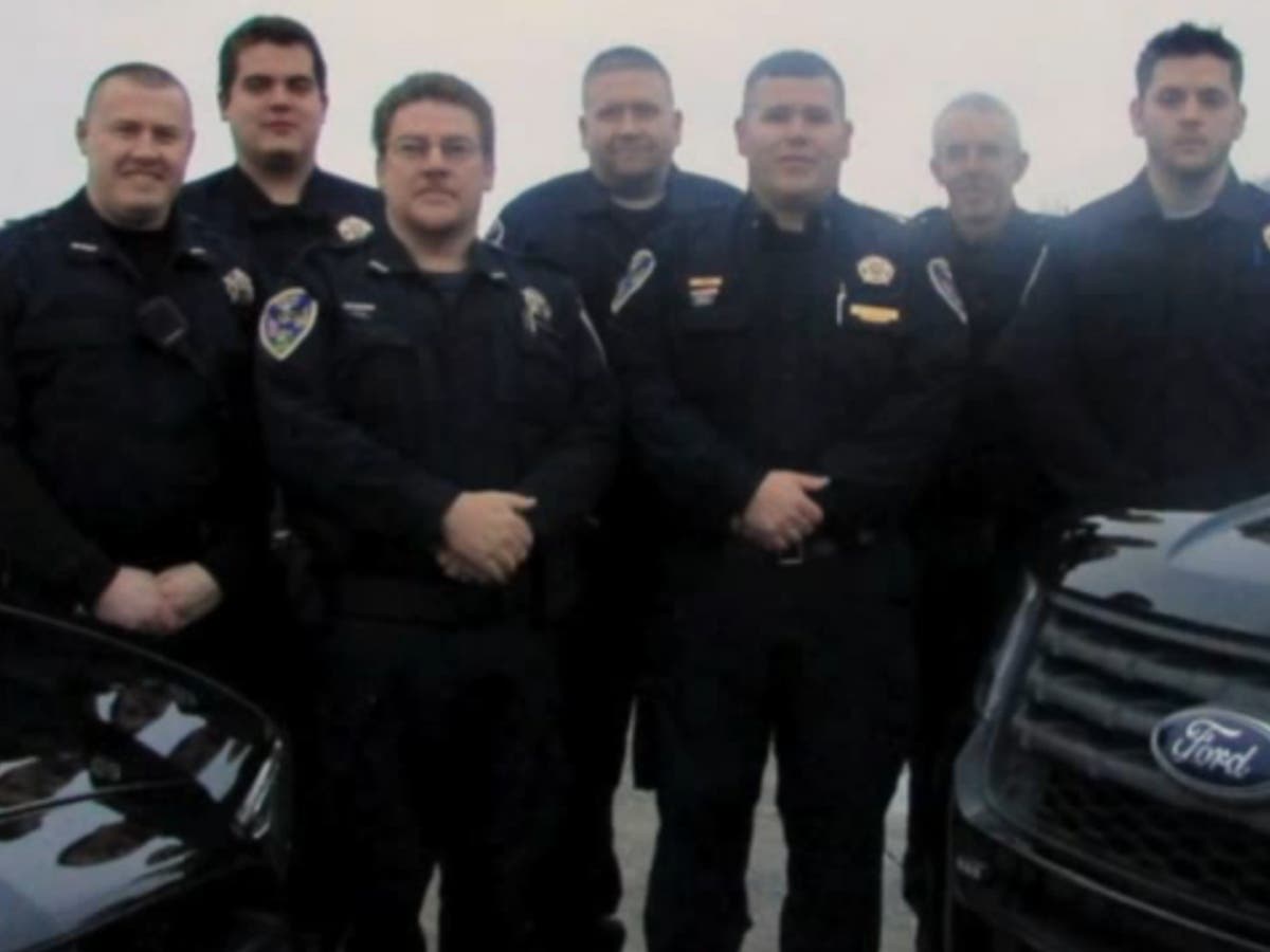 Entire police force for Indiana town resigns after council allegedly