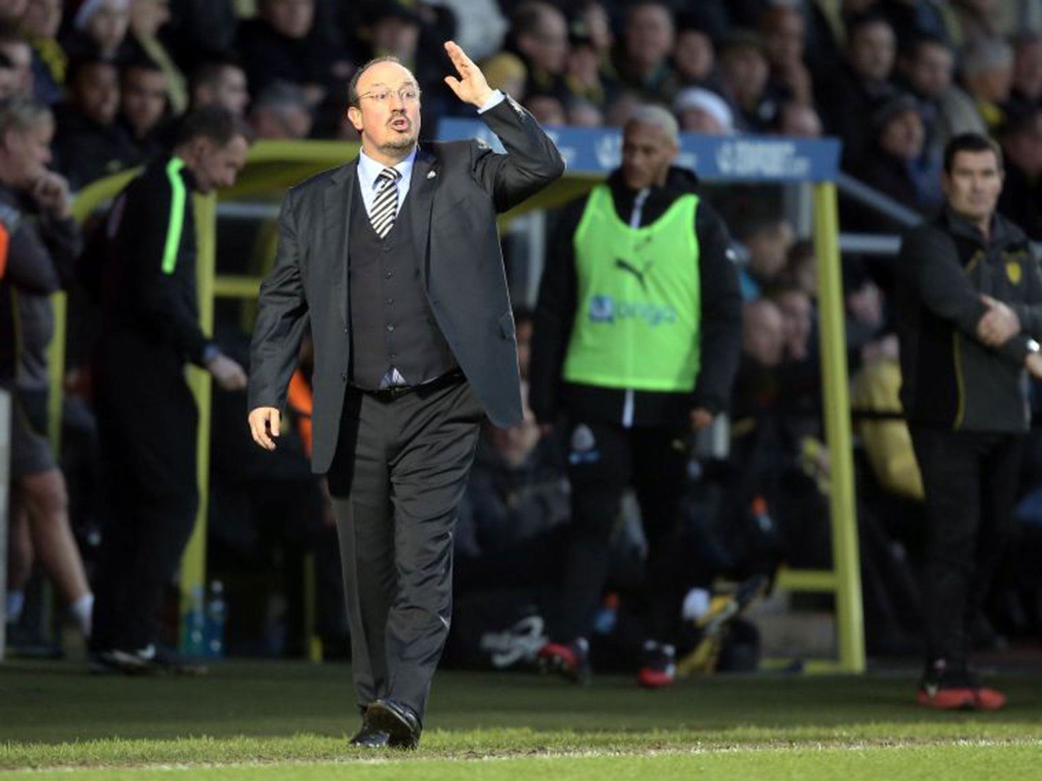 Rafa Benitez gestures to his Newcastle players during the 2-1 win over Burton Albion