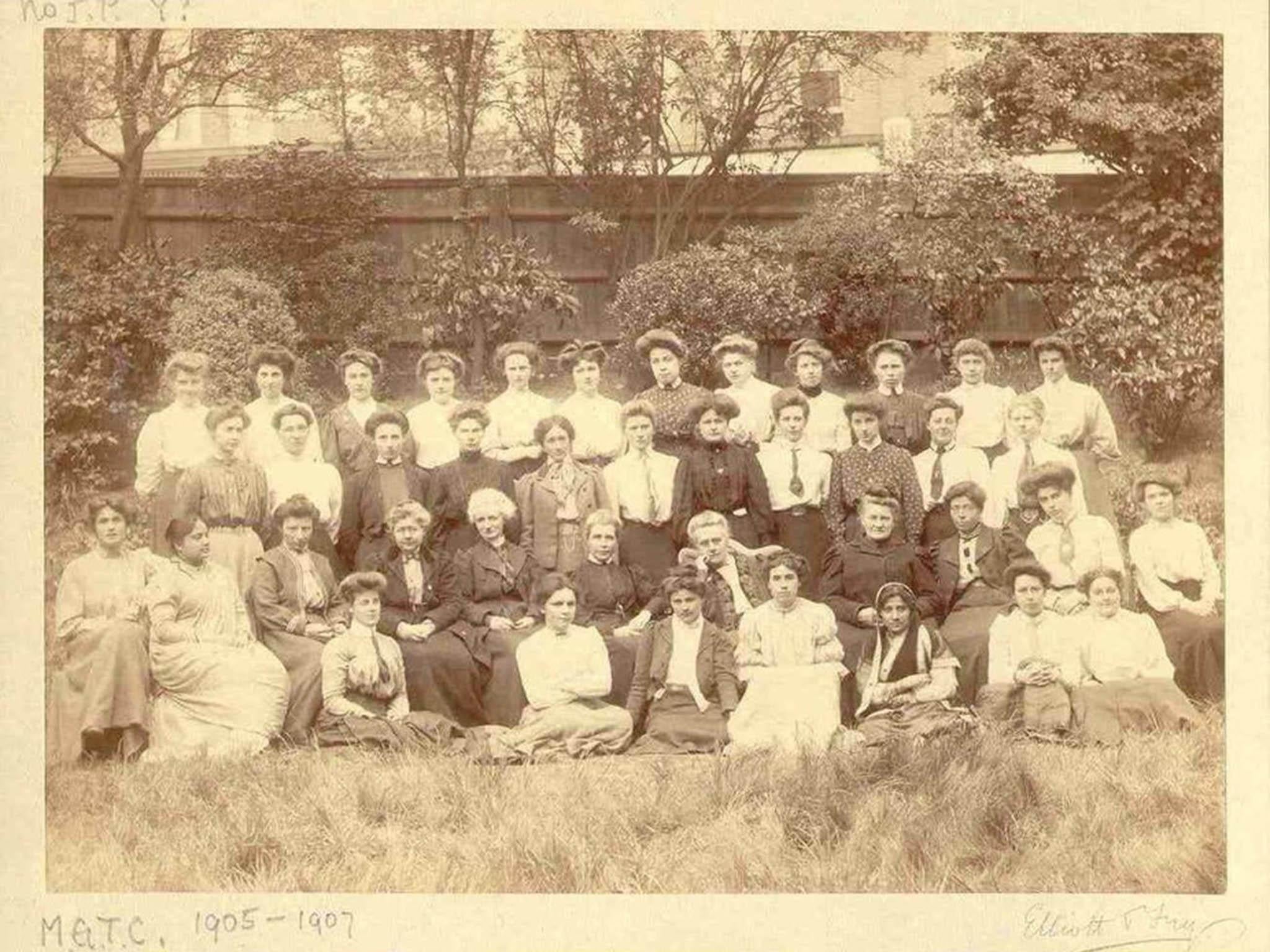 Group photo of female students studying at Maria Grey College, London, 1905-1907