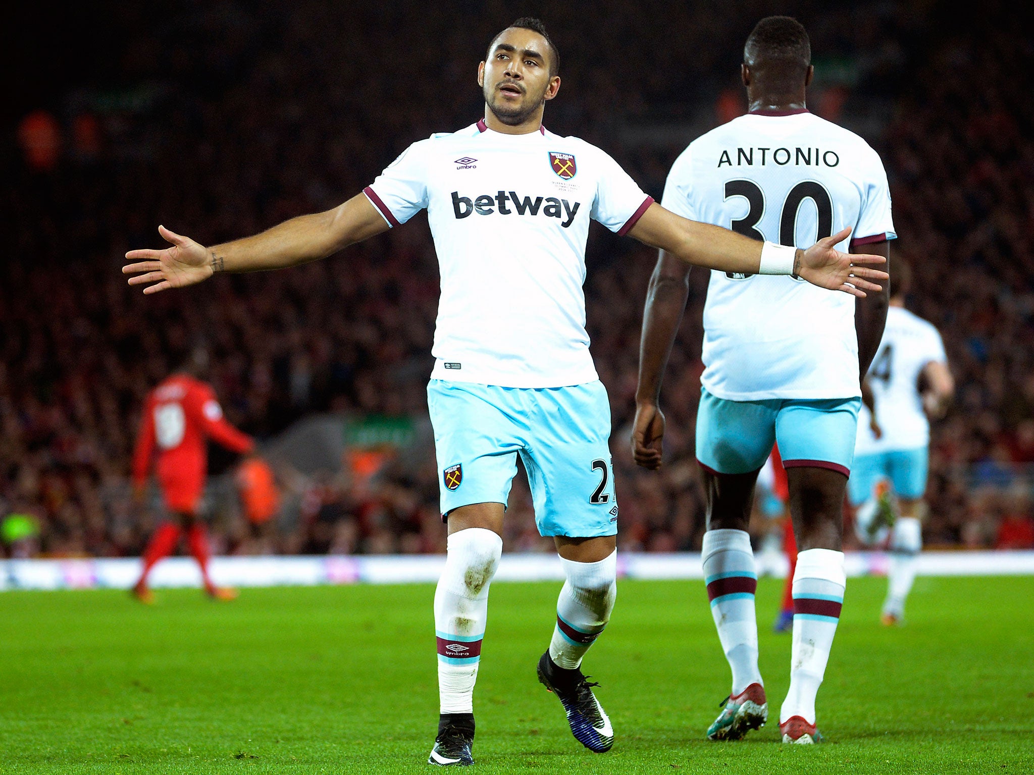 Payet now looks to be staying put at the Hammers