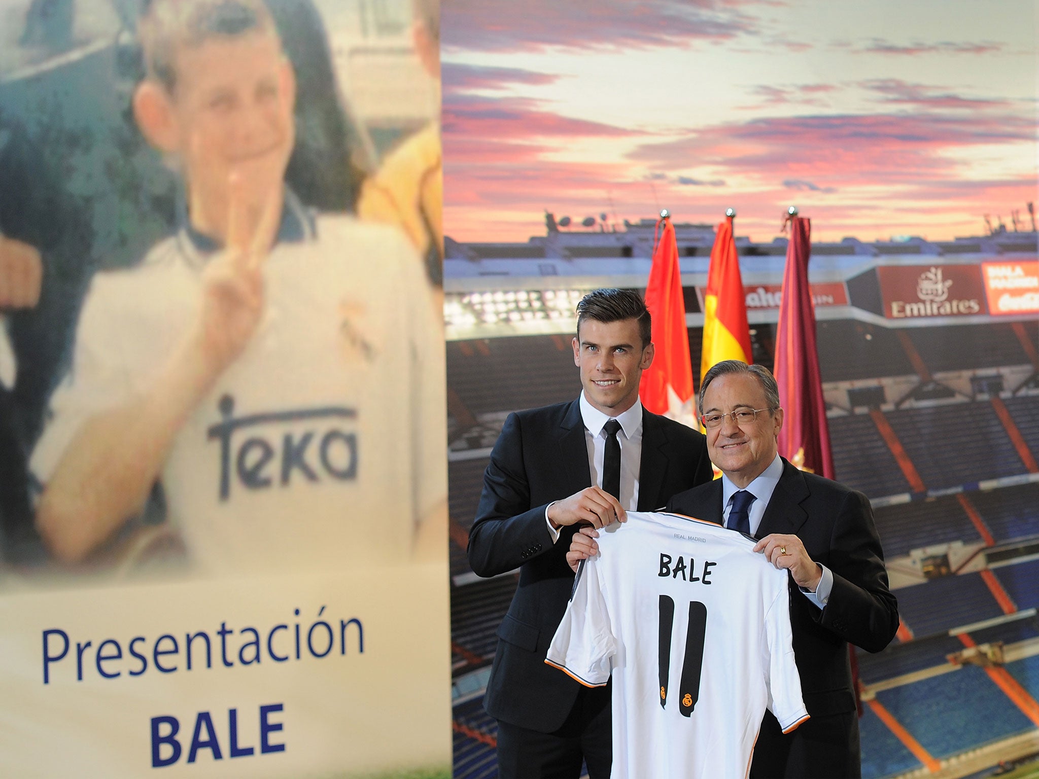 Real Madrid beat Manchester United to the signing of Gareth Bale