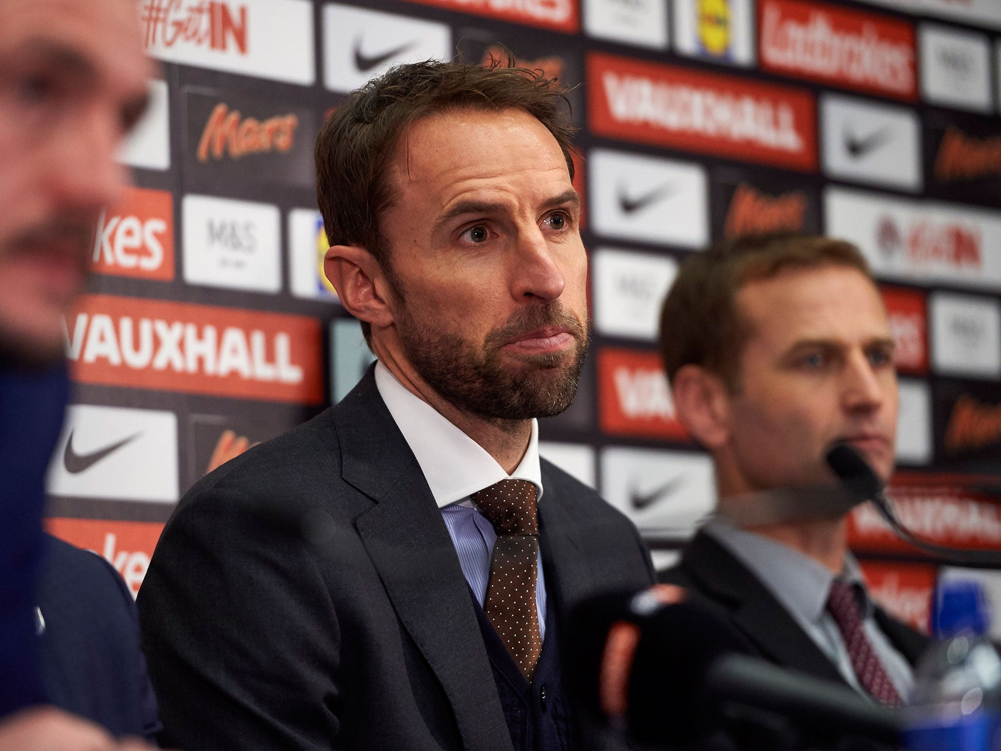 Gareth Southgate wants Wilfried Zaha to commit to playing for England