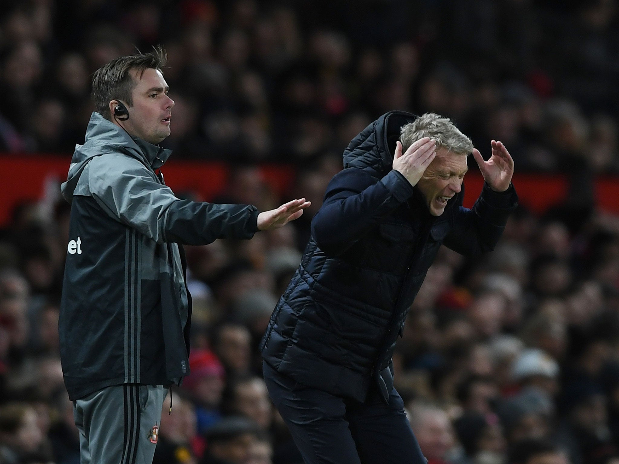 Moyes cut a frustrated figure on the touchline