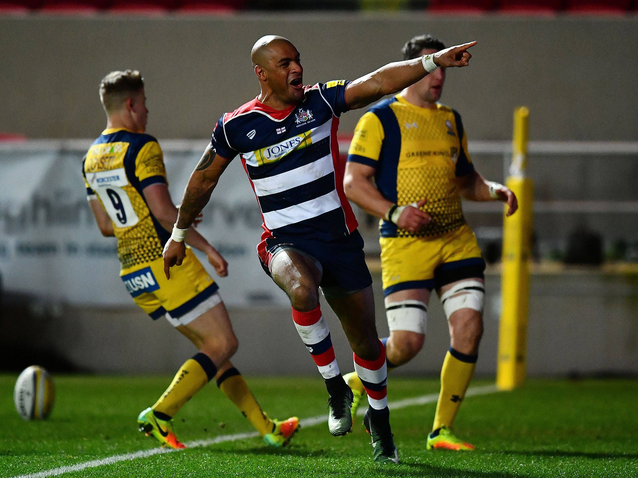 Varndell is now only one behind Mark Cueto, the Premiership's all-time record try scorer