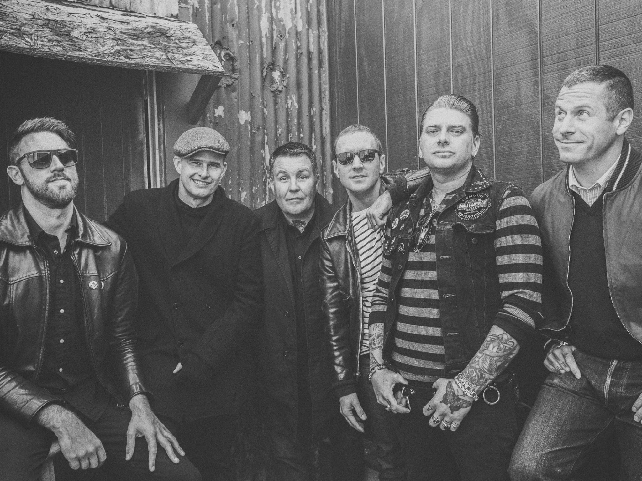 scaring Optage Stavning Dropkick Murphys: 'We aren't doctors, but we can play music and deliver a  message of hope through our songs' | The Independent | The Independent