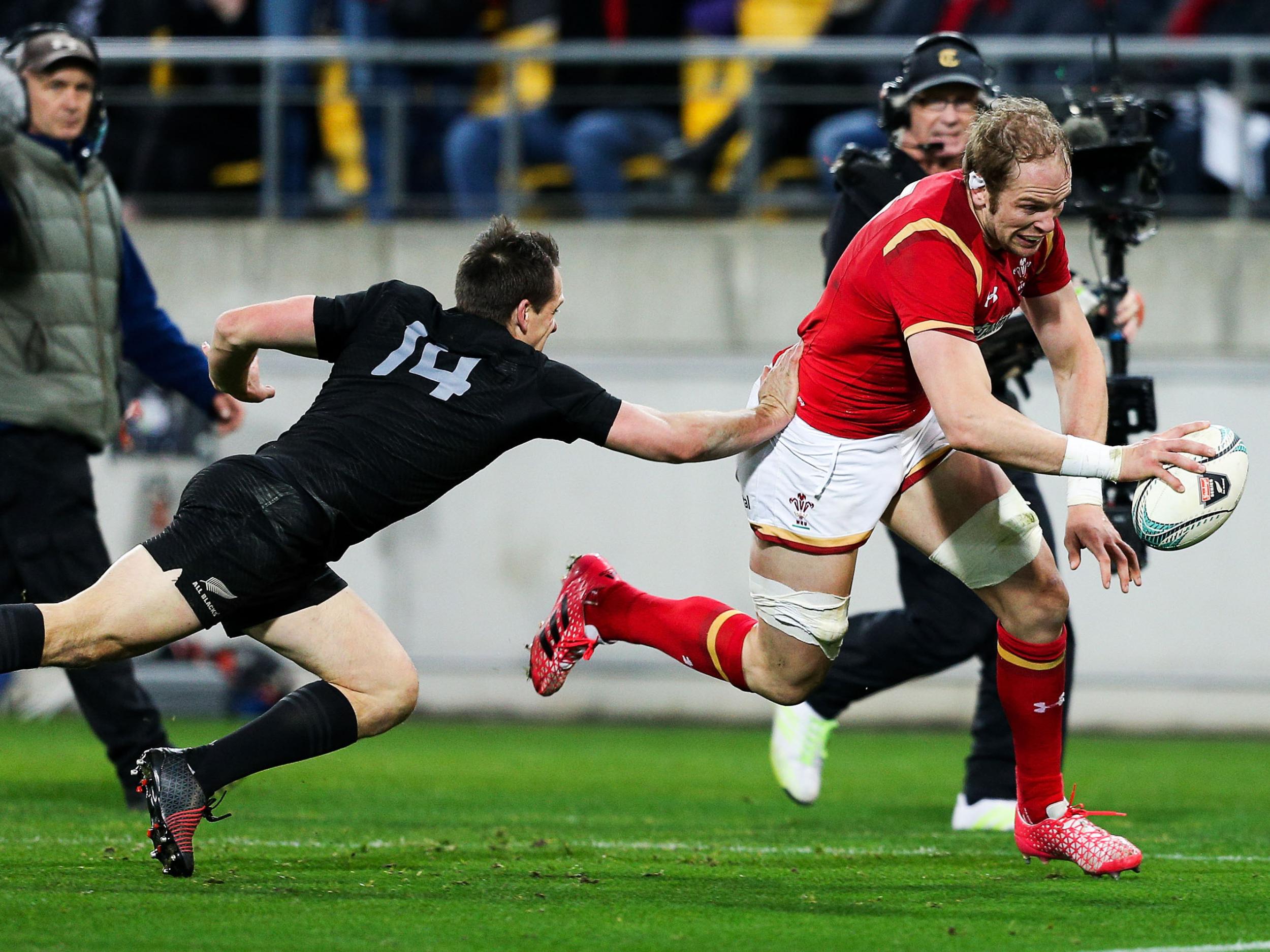 Jones touches down for Wales in New Zealand this summer