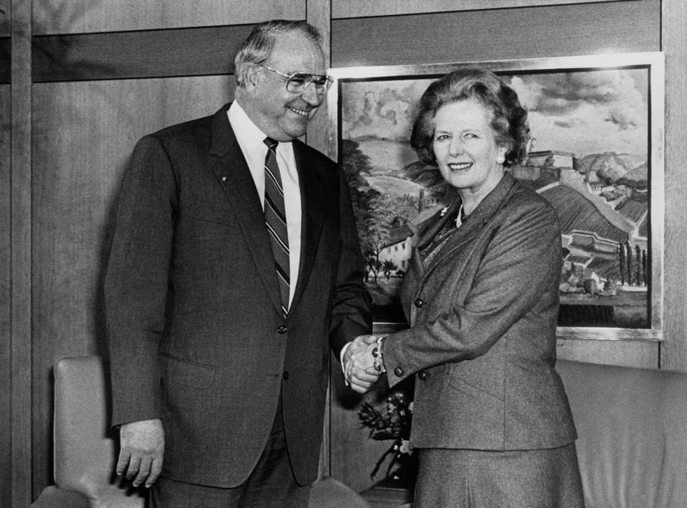Helmut Kohl, the former German Chancellor, with Ms Thatcher in 1986