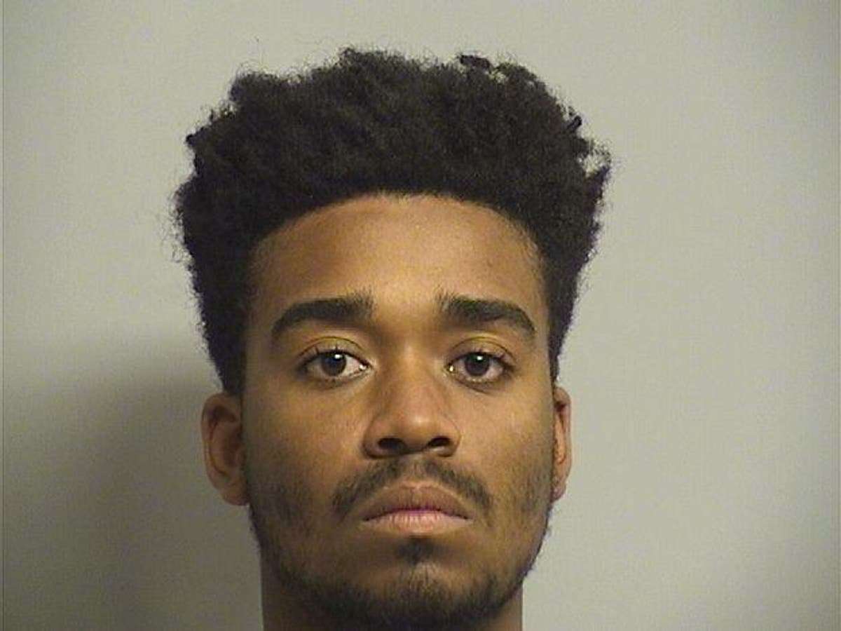 Teenager impersonating FBI agent arrested after trying to blackmail a