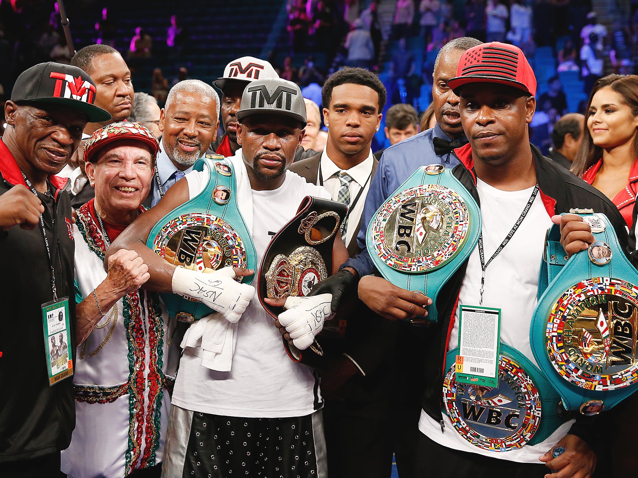 Floyd Mayweather Jr (second right) will surely return to the ring this year