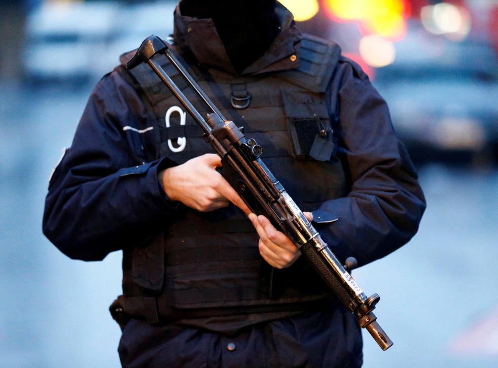 Two Injured In Shooting At Istanbul Mosque According To Reports The Independent The Independent