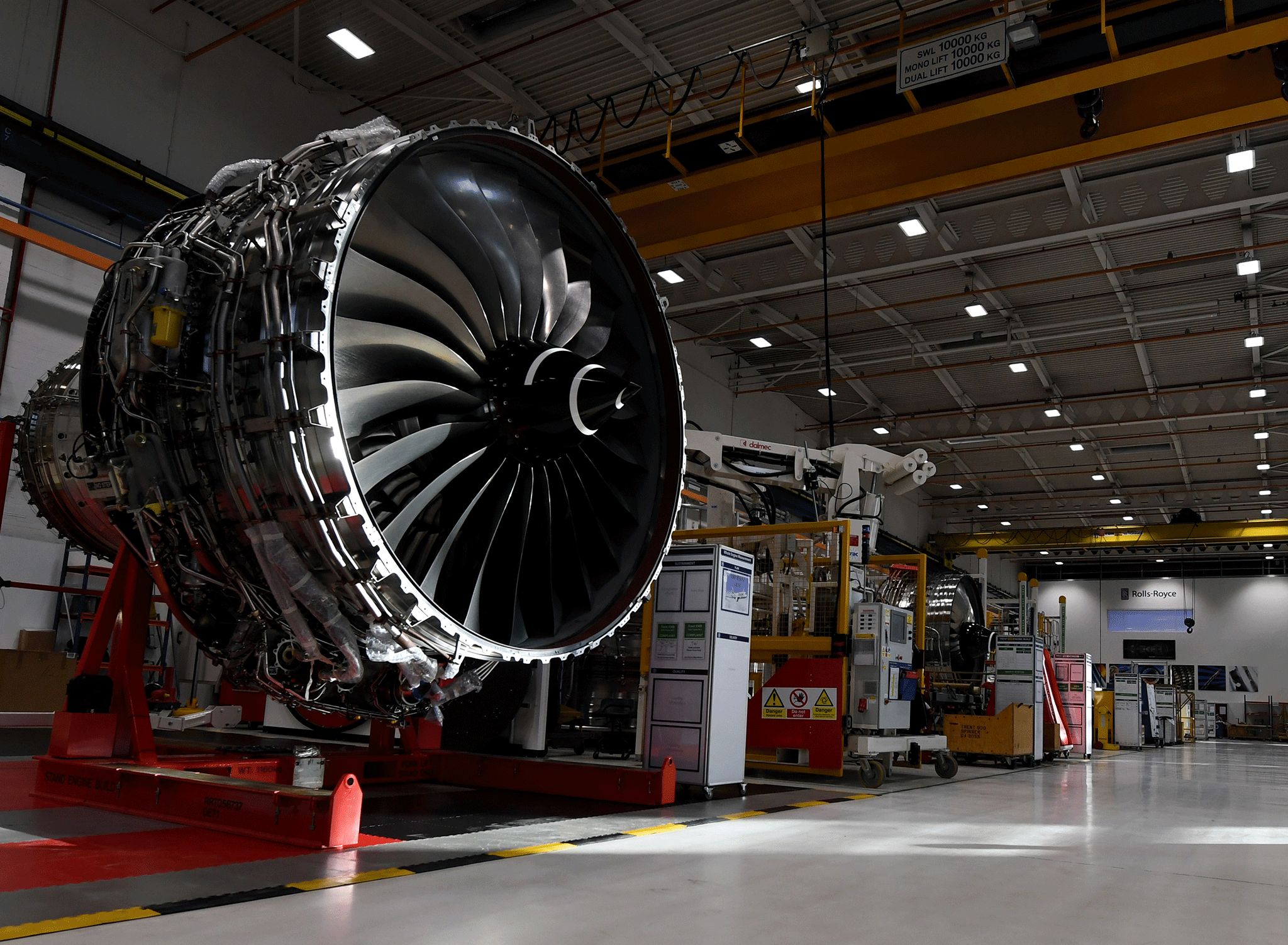Rolls-Royce settles £671m bribery probes in UK, US and Brazil